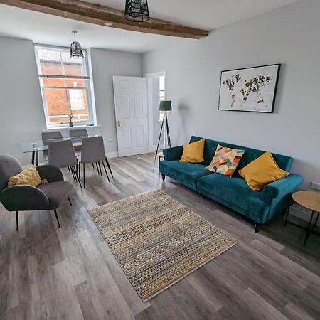 31 High Street - Modern & Stylish 2-Bed Apartment - Inc Parking Husbands Bosworth Buitenkant foto