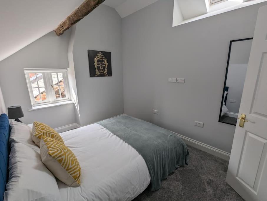 31 High Street - Modern & Stylish 2-Bed Apartment - Inc Parking Husbands Bosworth Buitenkant foto